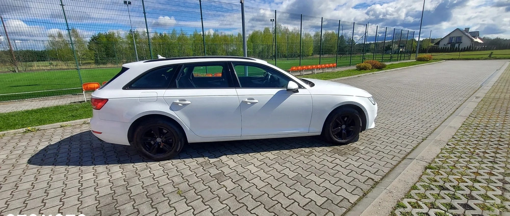 Audi A4 cena 72900 przebieg: 112000, rok produkcji 2017 z Malbork małe 277